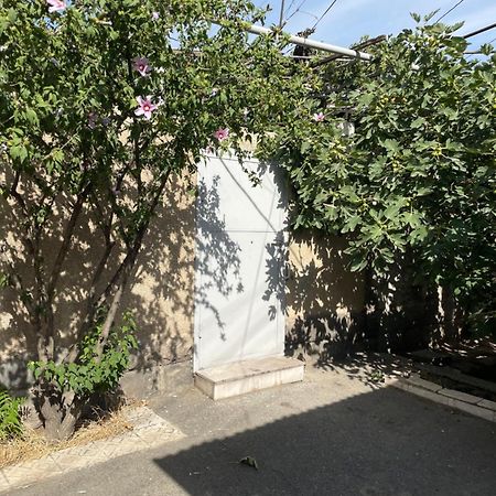 יירבאן Apartment In The City Center With The Garden מראה חיצוני תמונה